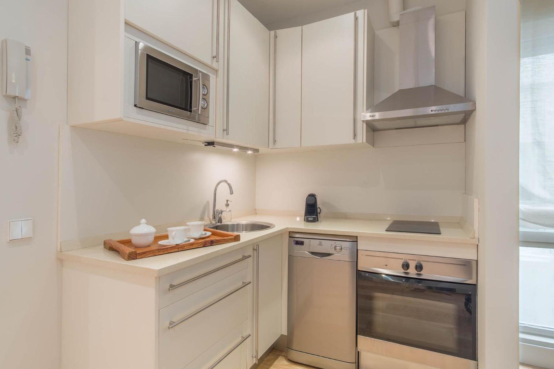 Loft En Barrio Latina Madrid La Latina VII Apartment Luaran gambar